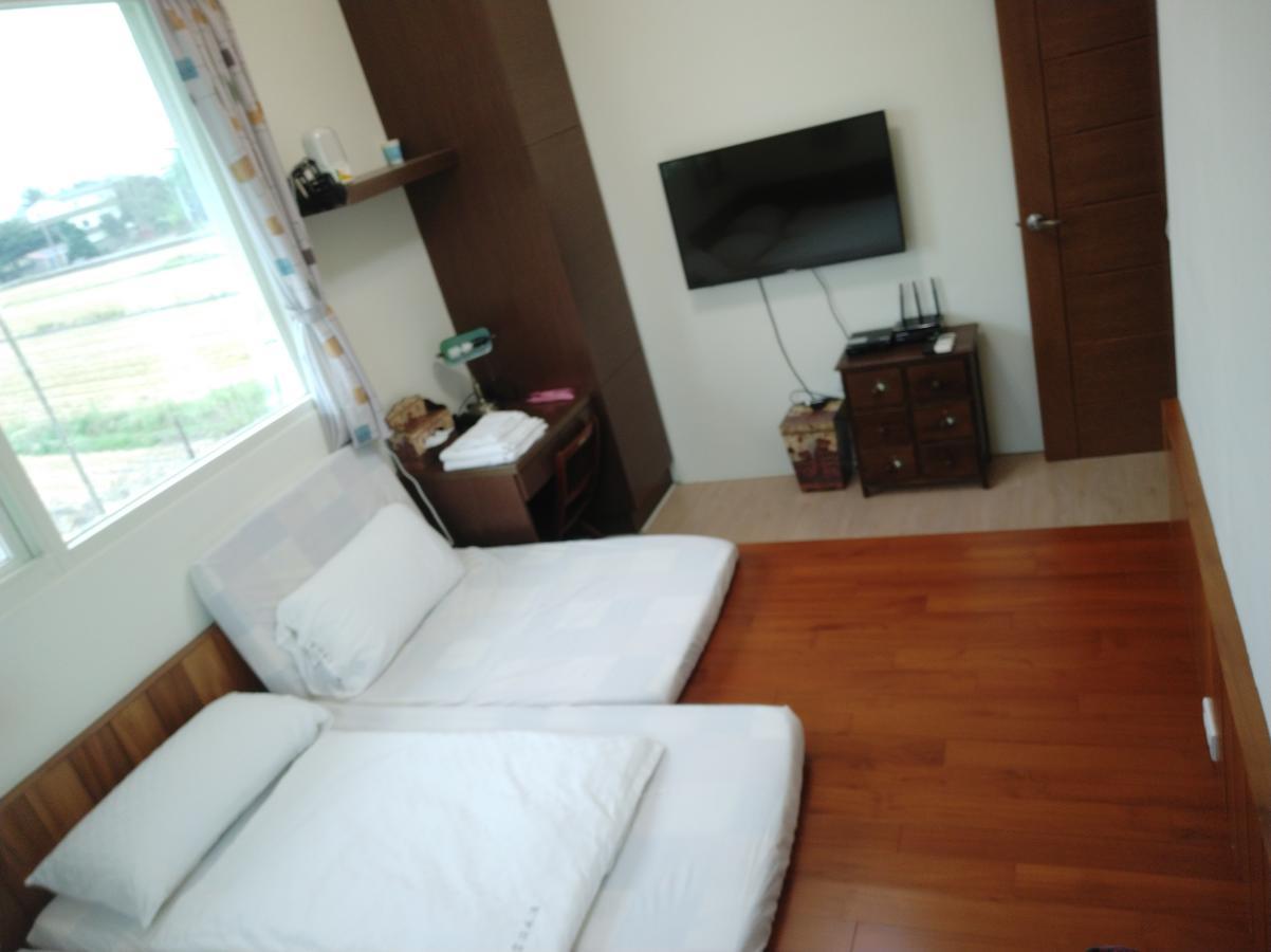 Home-Link B&B Fenglin Kültér fotó